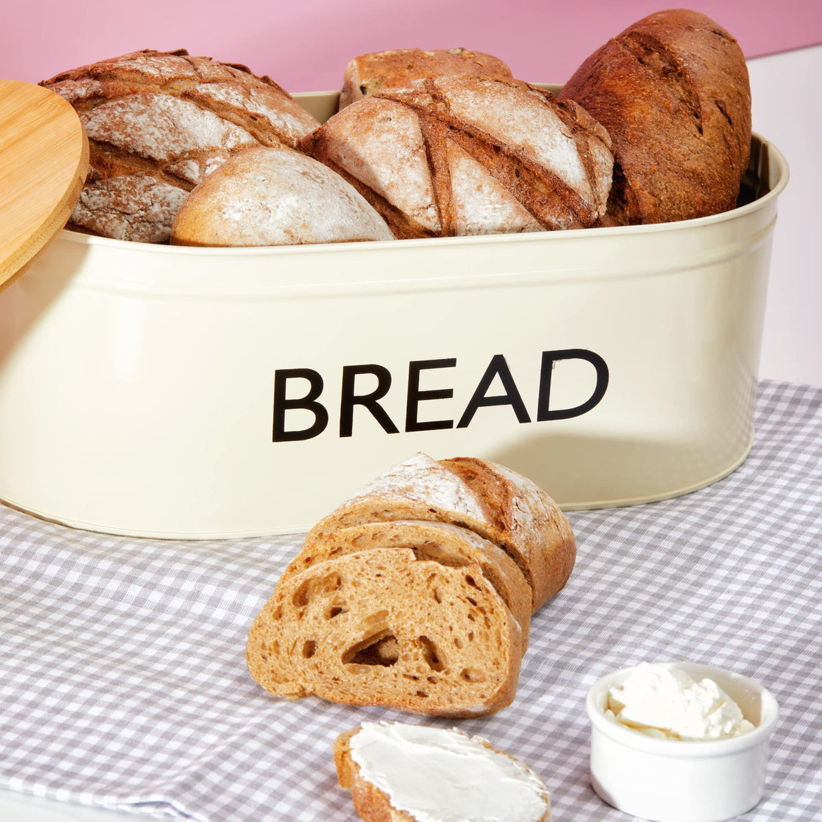 Metal Bread Box with Bamboo Lid O843318